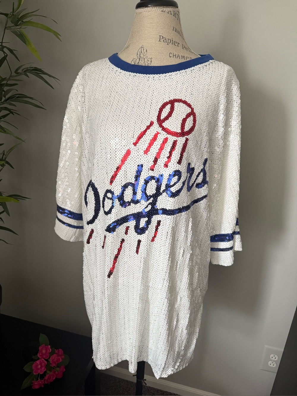 Los Angeles Dodgers shirt size large women sequin glitter lined new